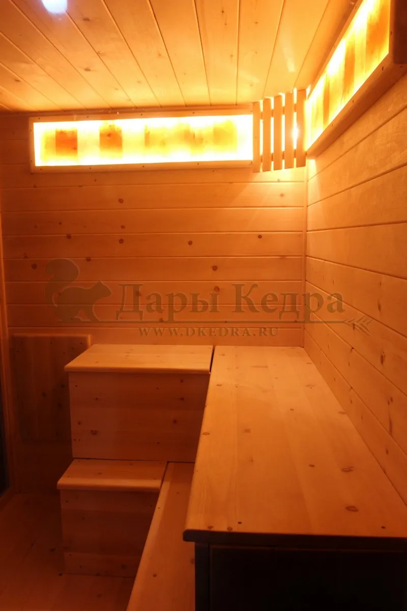 Трехместная угловая финская сауна кабина из кедра с электрокаменкой